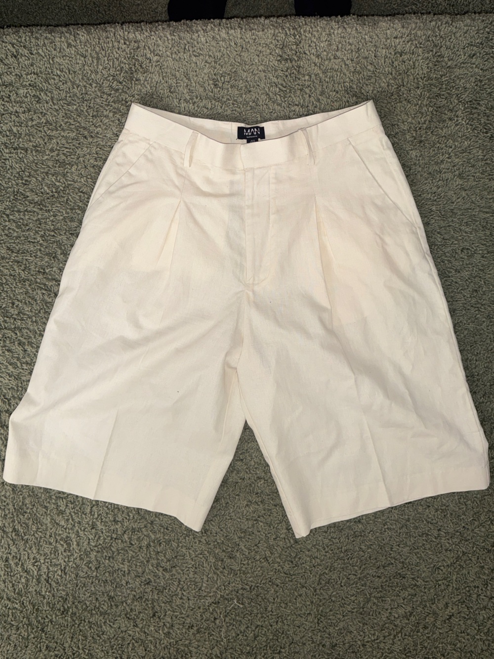 NWT Relaxed Fit Pleated Long Length Linen Tailored Shorts Tan/Cream Men Sz 32